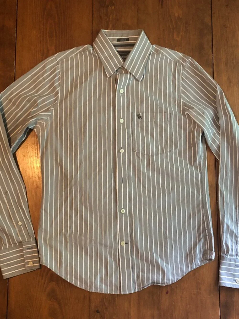 Abercrombie & Fitch Muscle Fit Button Down Shirt Mens Small Gray White Stripe